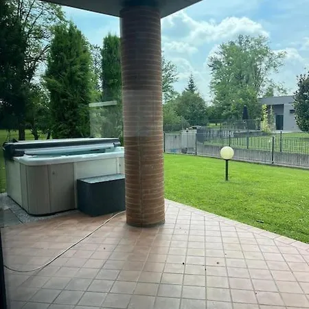 Vila Casa Nel Parco *